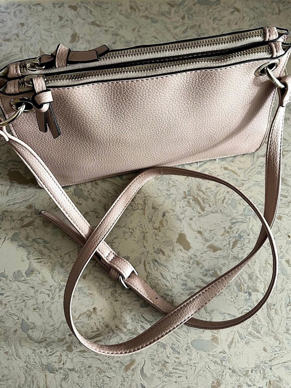 Crossbody Bag in Pink Like New